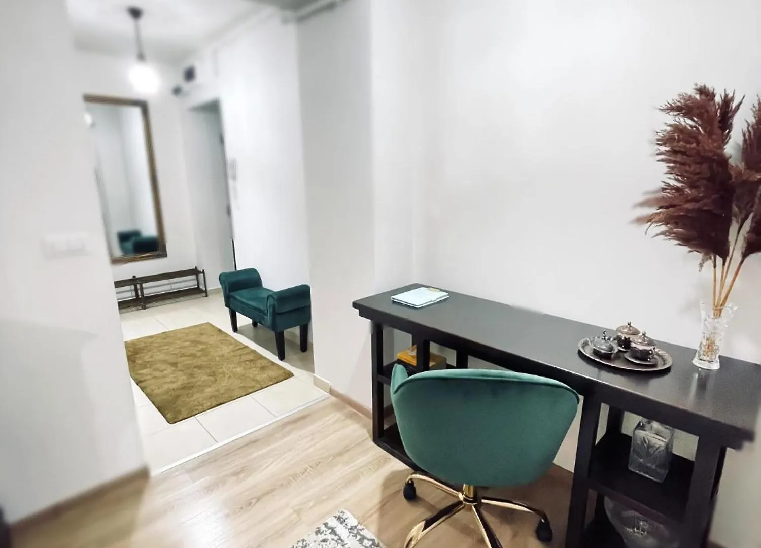 Jsn House - Private Parking & Premium Services Bucharest 0*,