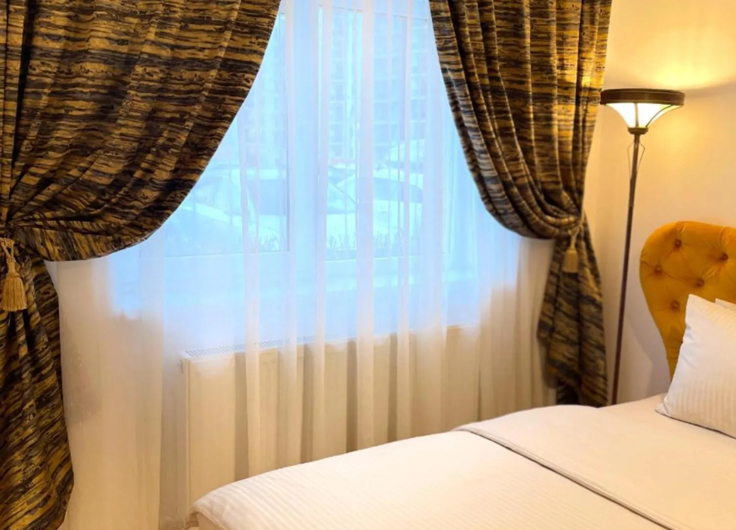 Jsn House - Private Parking & Premium Services Bucharest Apartment