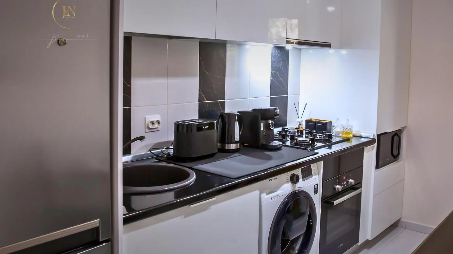 Jsn House - Private Parking & Premium Services Bucareste Apartamento