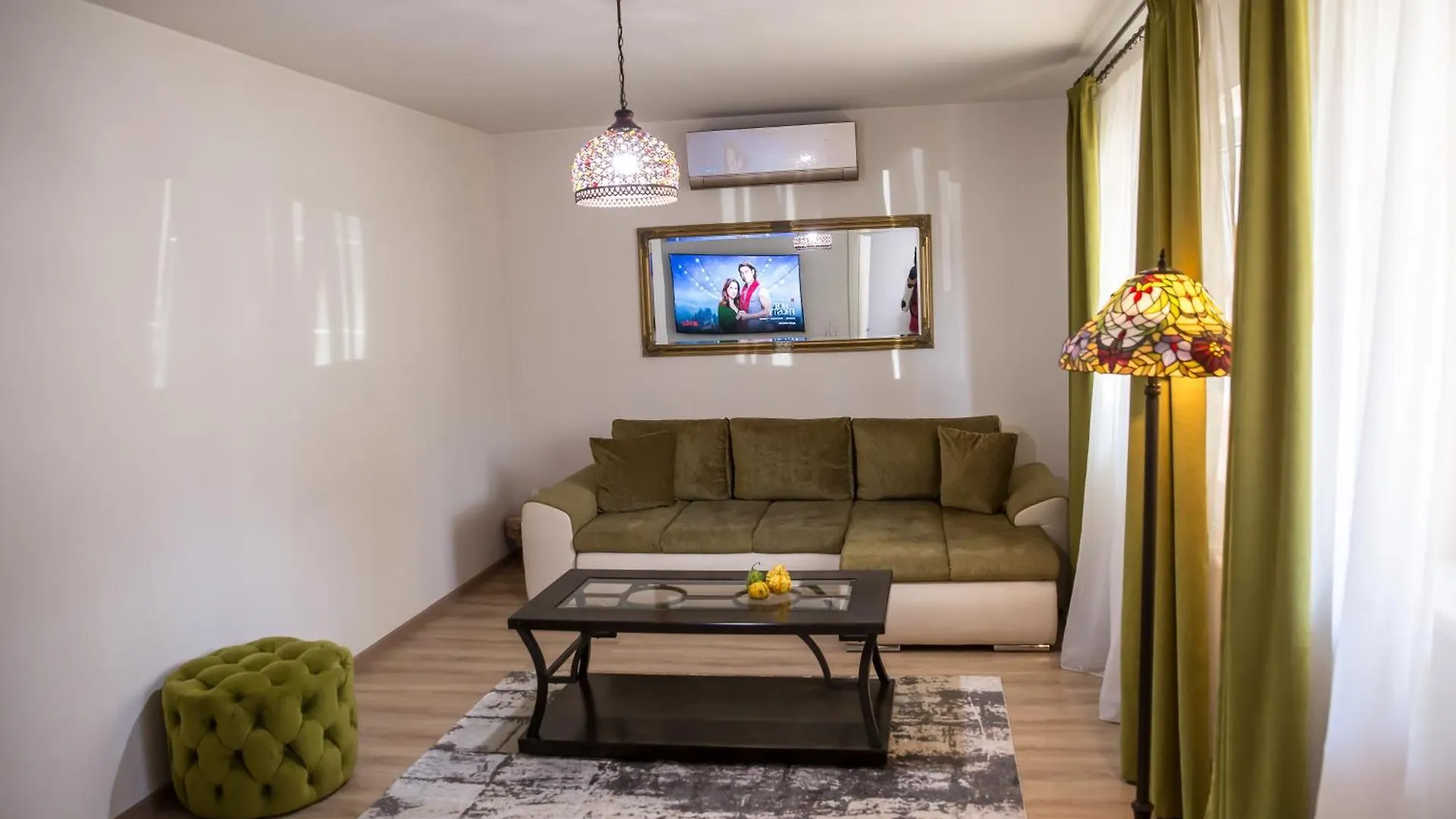 Jsn House - Private Parking & Premium Services Bukurešť Apartmán