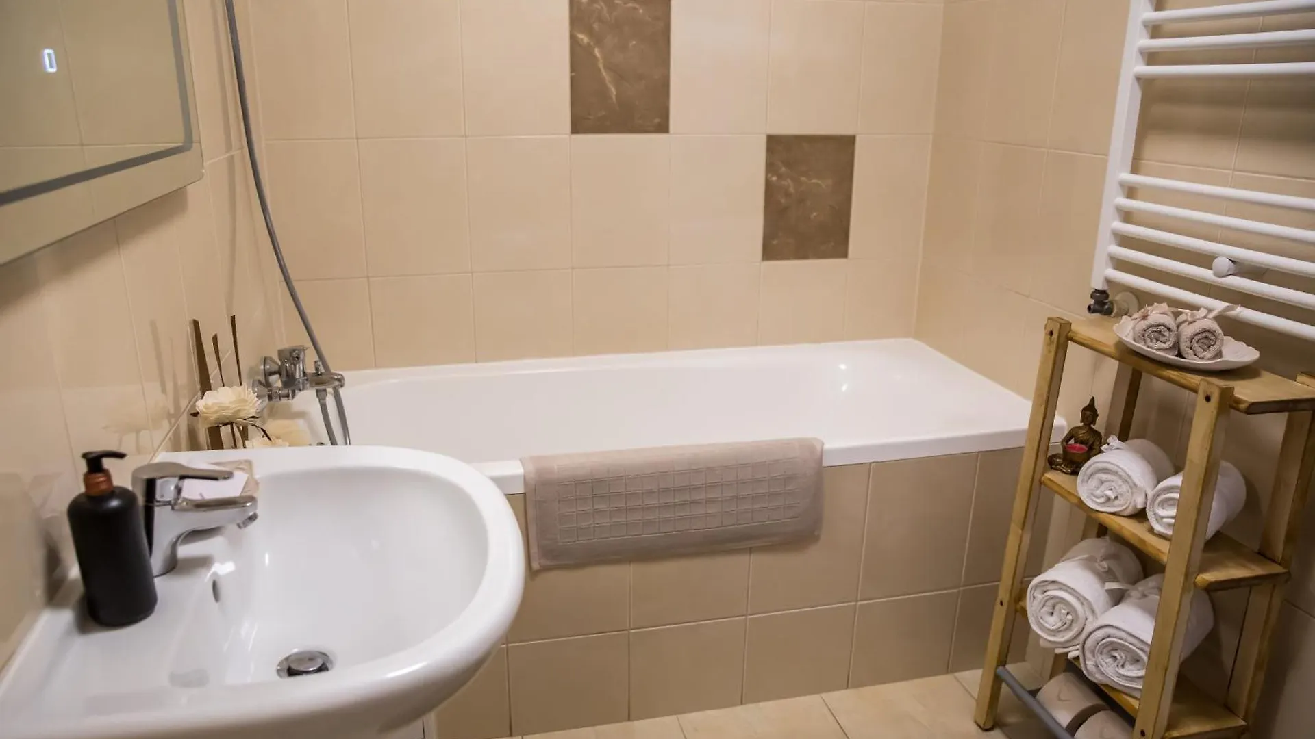Apartmán Jsn House - Private Parking & Premium Services Bukurešť