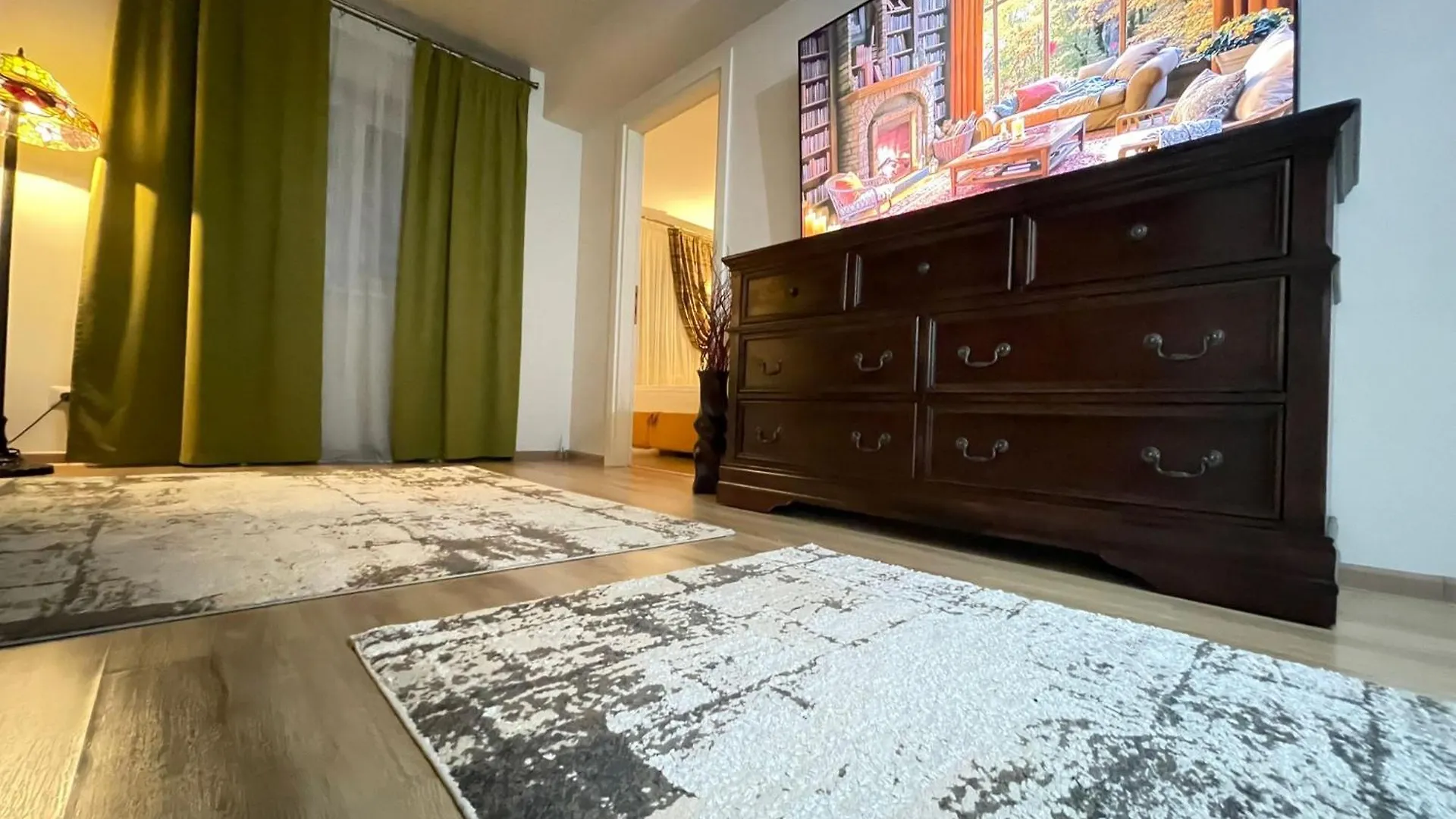 Jsn House - Private Parking & Premium Services Bukurešť