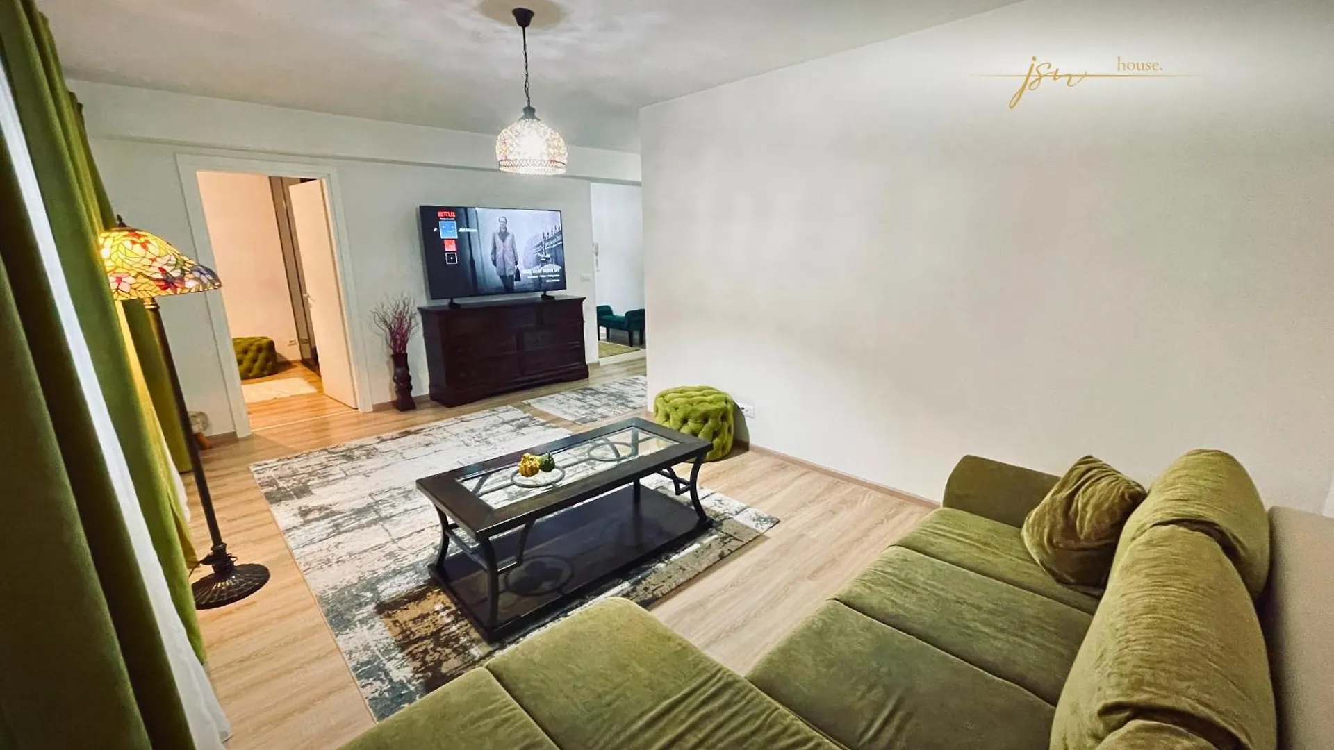 Jsn House - Private Parking & Premium Services Bukurešť Apartmán